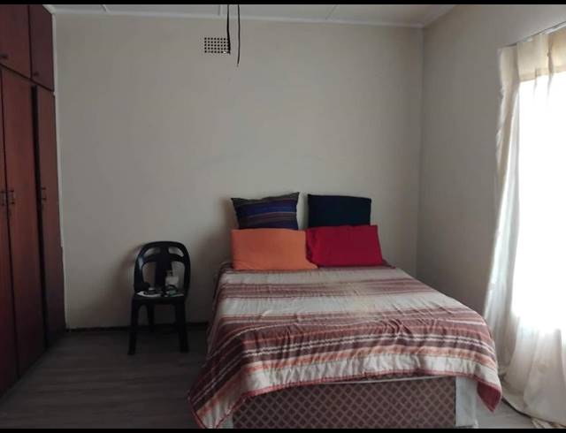 4 BEDROOM HOUSE FOR SALE IN MTHATHA CENTRAL